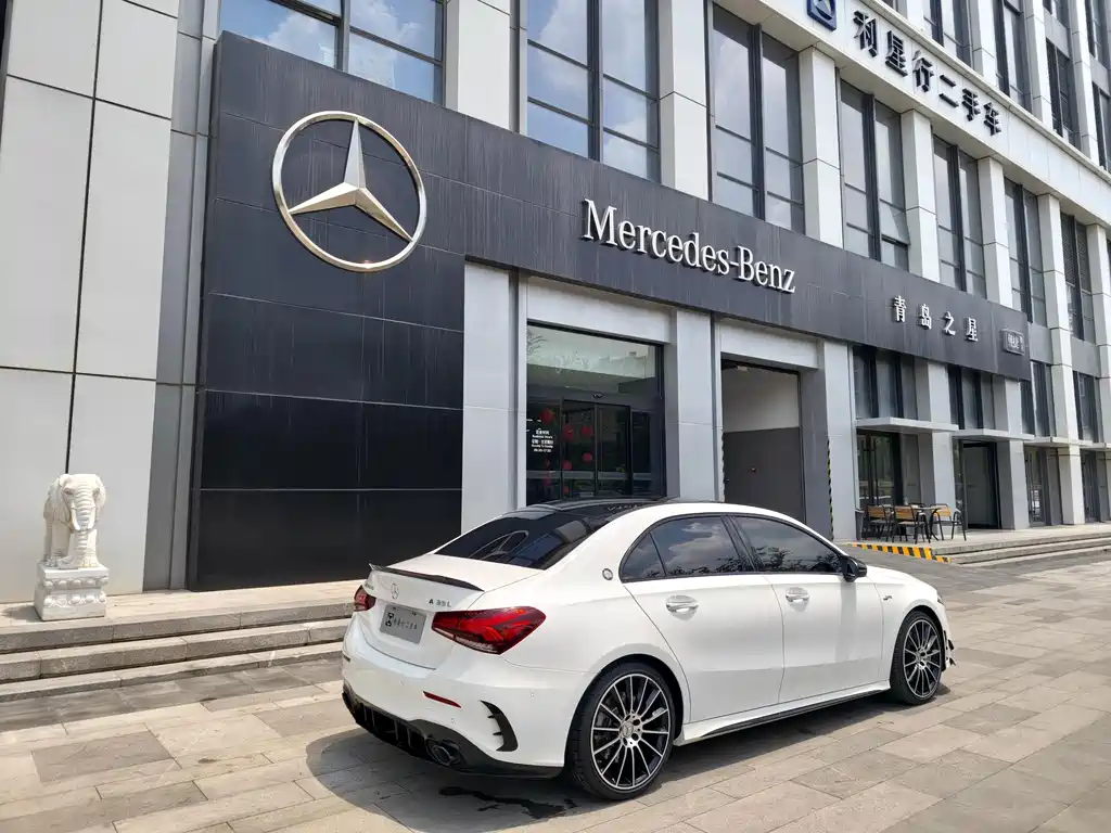 Mercedes-Benz A-Class AMG 2023 4MATIC A 35 L