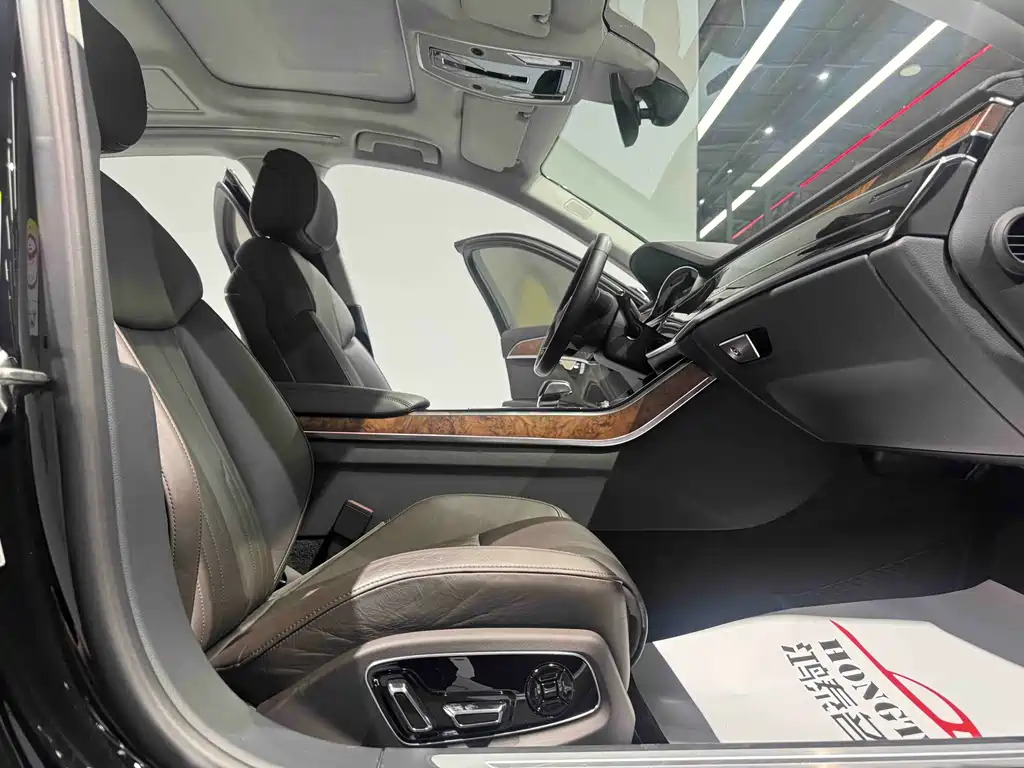 Audi A8 2018 model A8L 55 TFSI quattro Edition尊享型