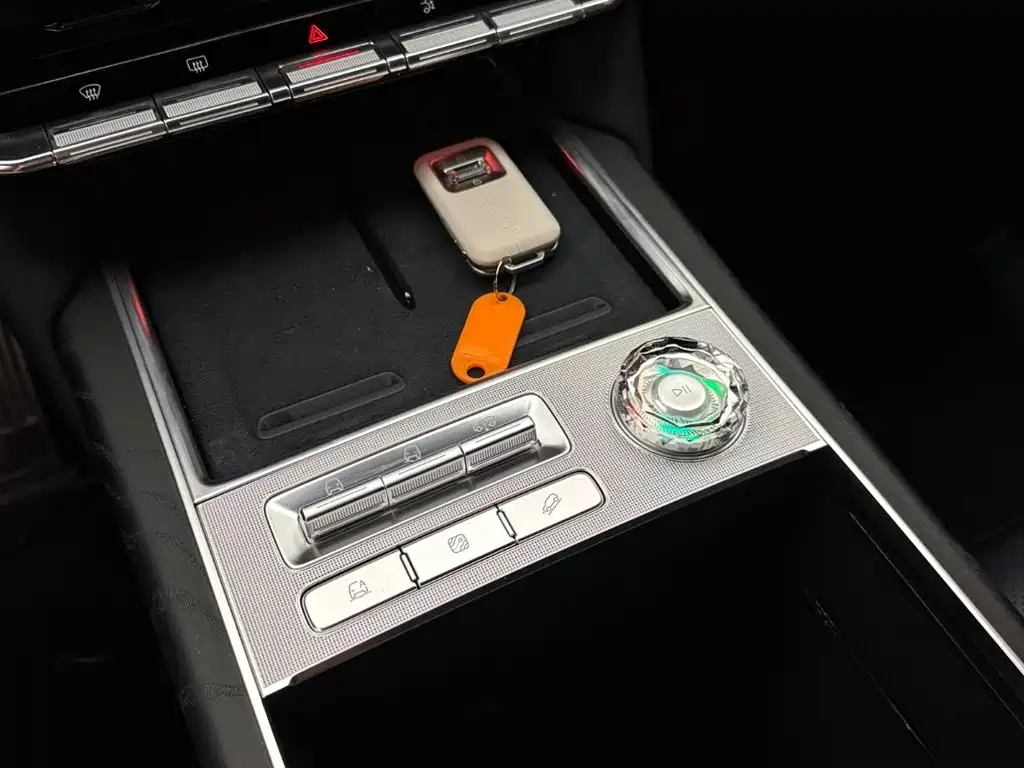 Jizhe 9X 2025 Edition Yaoke Black Version 70kWh