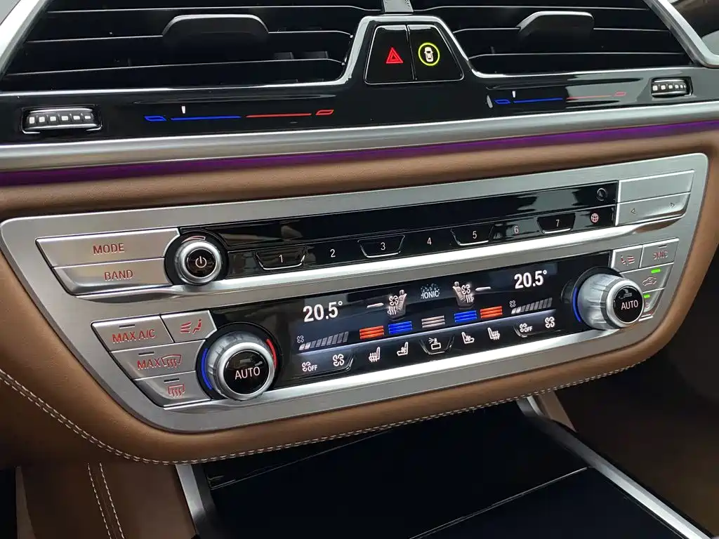 BMW 7 Series 2021 740Li xDrive Executive M Sport Package