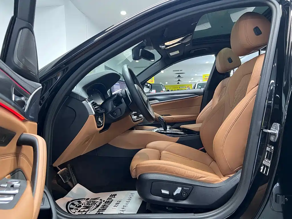 BMW 5 Series (Import) 2022 Model, Facelift II, 530i M Sport Package