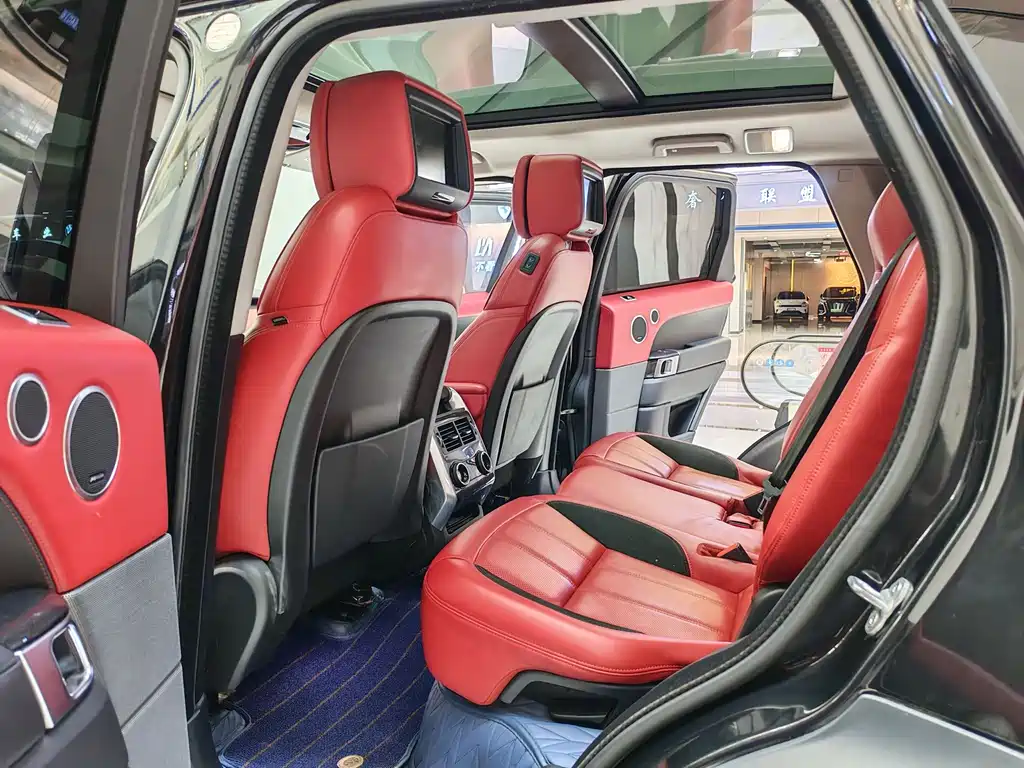 Range Rover Sport 2022 3.0 L6 Vogue Black Edition