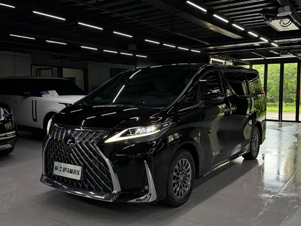 Lexus LM 2020 300h Four-Seater Imperial Edition