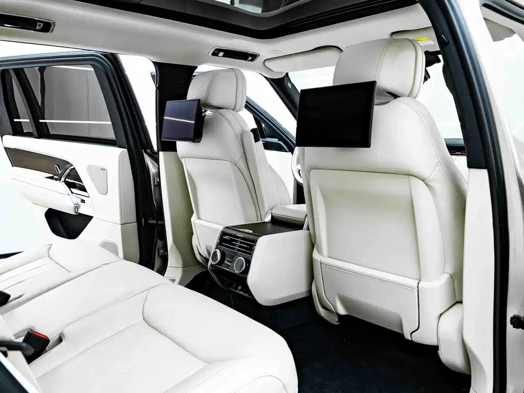 Range Rover 2023 3.0 L6 400PS Grand Edition
