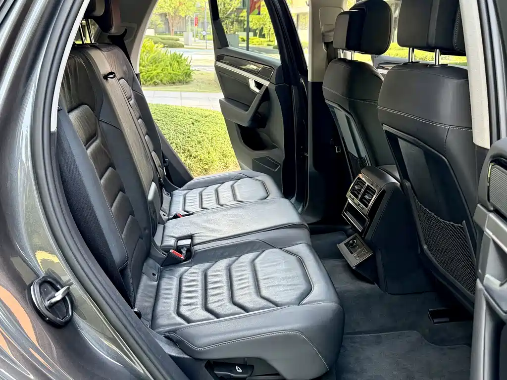 Touareg 2021 3.0 TSI Rishang Edition Yaoke Sports Package