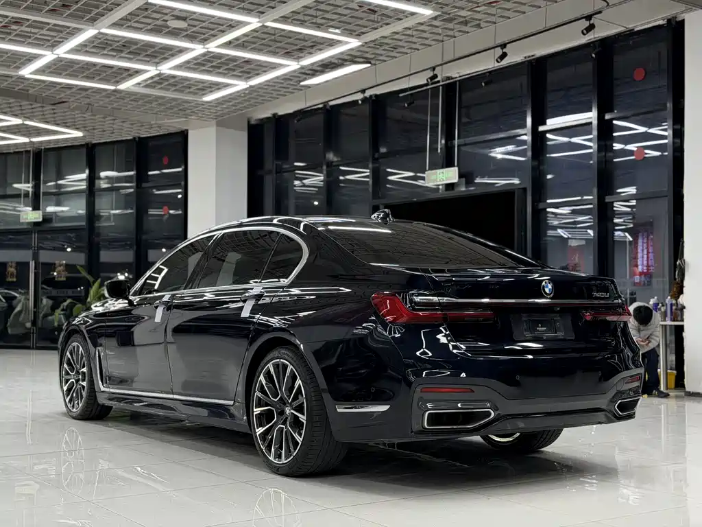 BMW 7 Series 2021 740Li Leading Edition M Sport Package