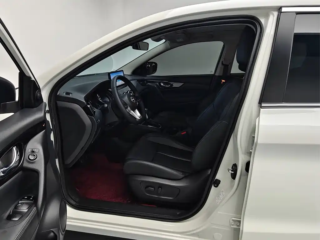X-Trail 2025 Edition Refinement Honor 2.0L CVT XV+ Leading Edition