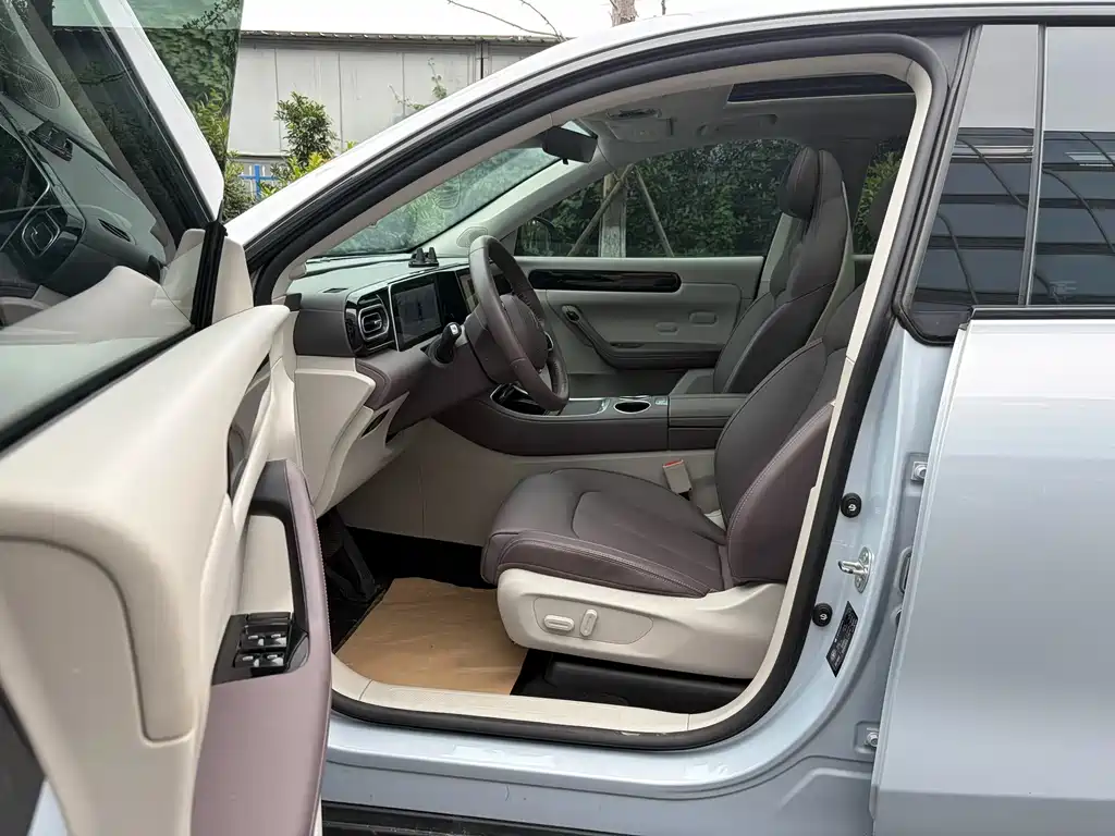 Zero跑 C11 2023 Edition Range-Extended 300 Comfort Edition
