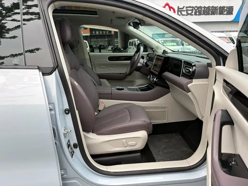 Zero跑 C11 2023 Edition Range-Extended 300 Comfort Edition