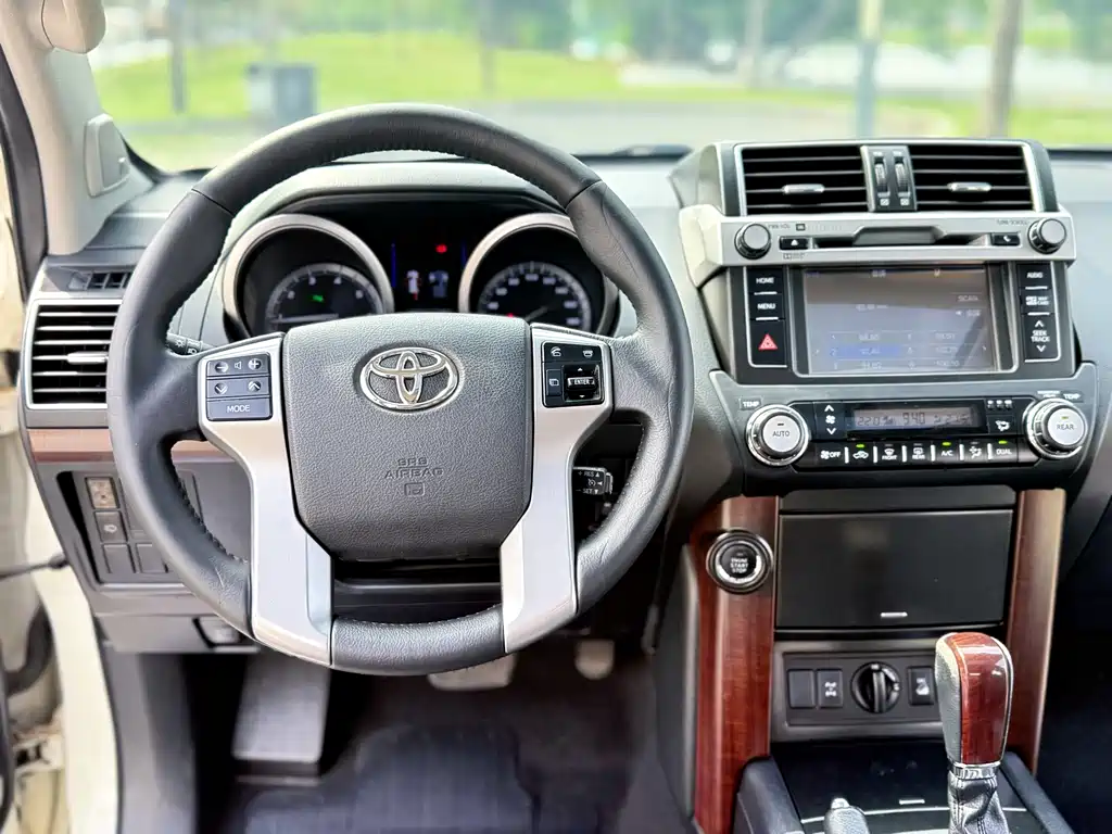 Prado 2016 3.5L Automatic TX-L NAVI