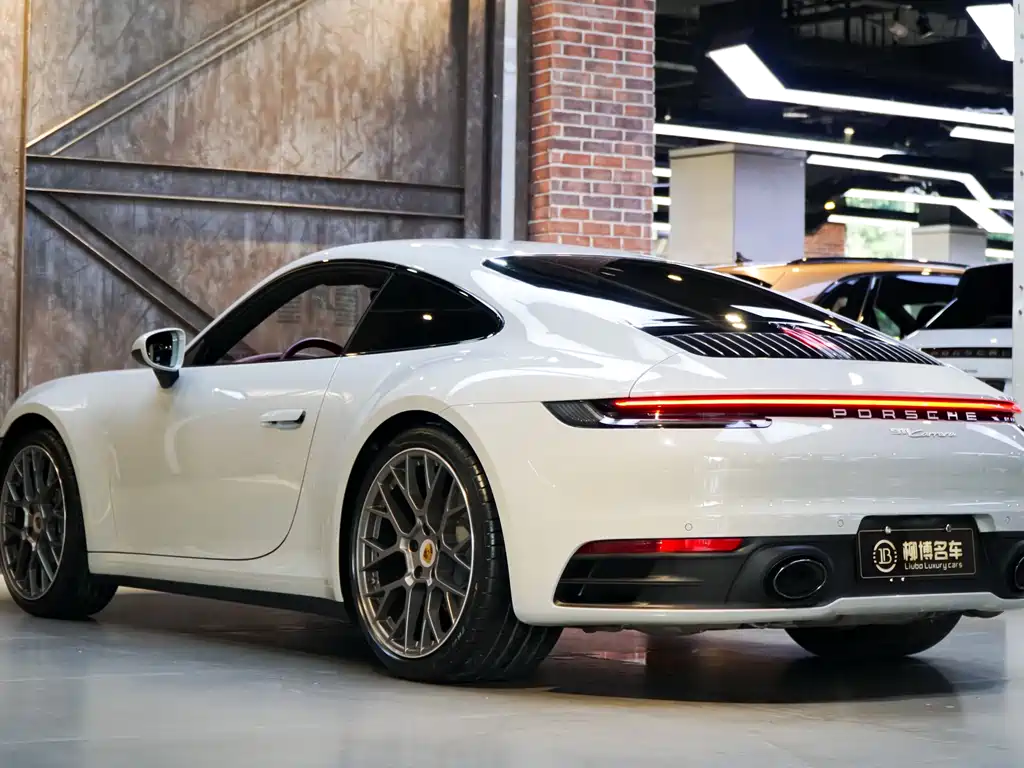 Porsche 911 Carrera 3.0T 2020