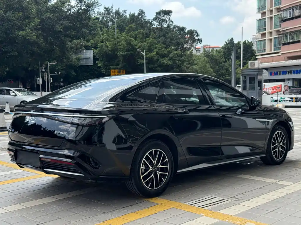 Oceanic 07 DM-i 2025 Model DM-i 1.5L 70km Elite Edition