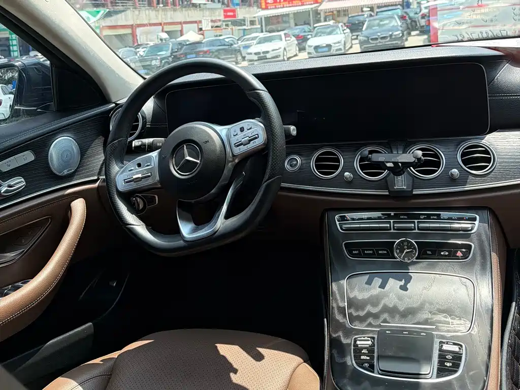 Mercedes-Benz E-Class 2019 Facelift E 300 L Sporty and Stylish Edition
