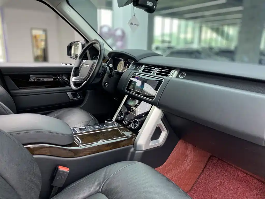 Range Rover 2022 3.0 L6 360PS Classic Edition