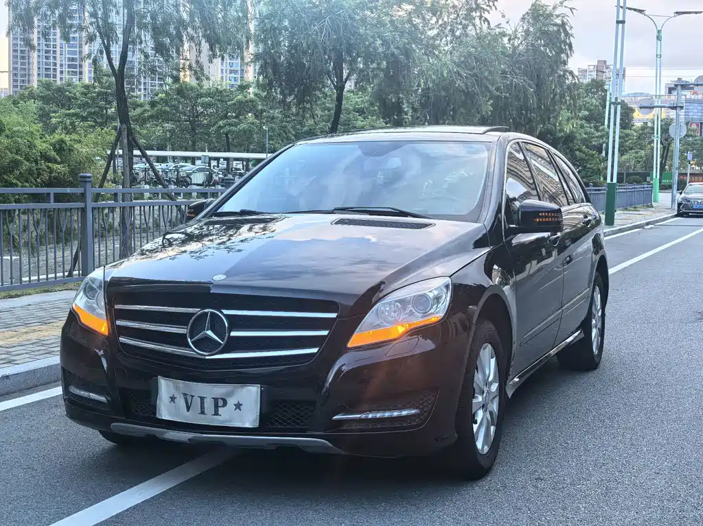 Mercedes R-Class 2015 R 320 4MATIC Luxury Edition