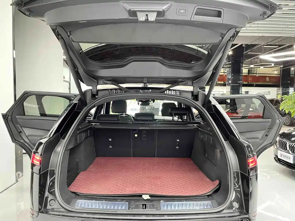 Range Rover Velar 2024 Dynamic SE