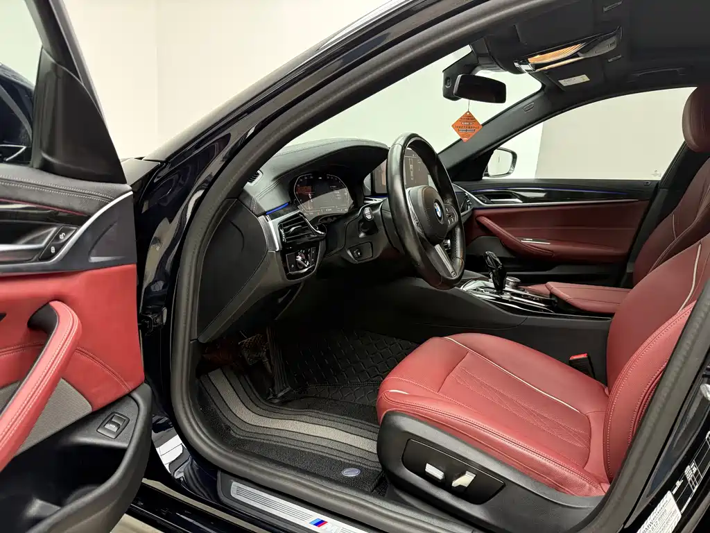 BMW 5 Series 2022 Model (Facelift 2) 525Li M Sport Package