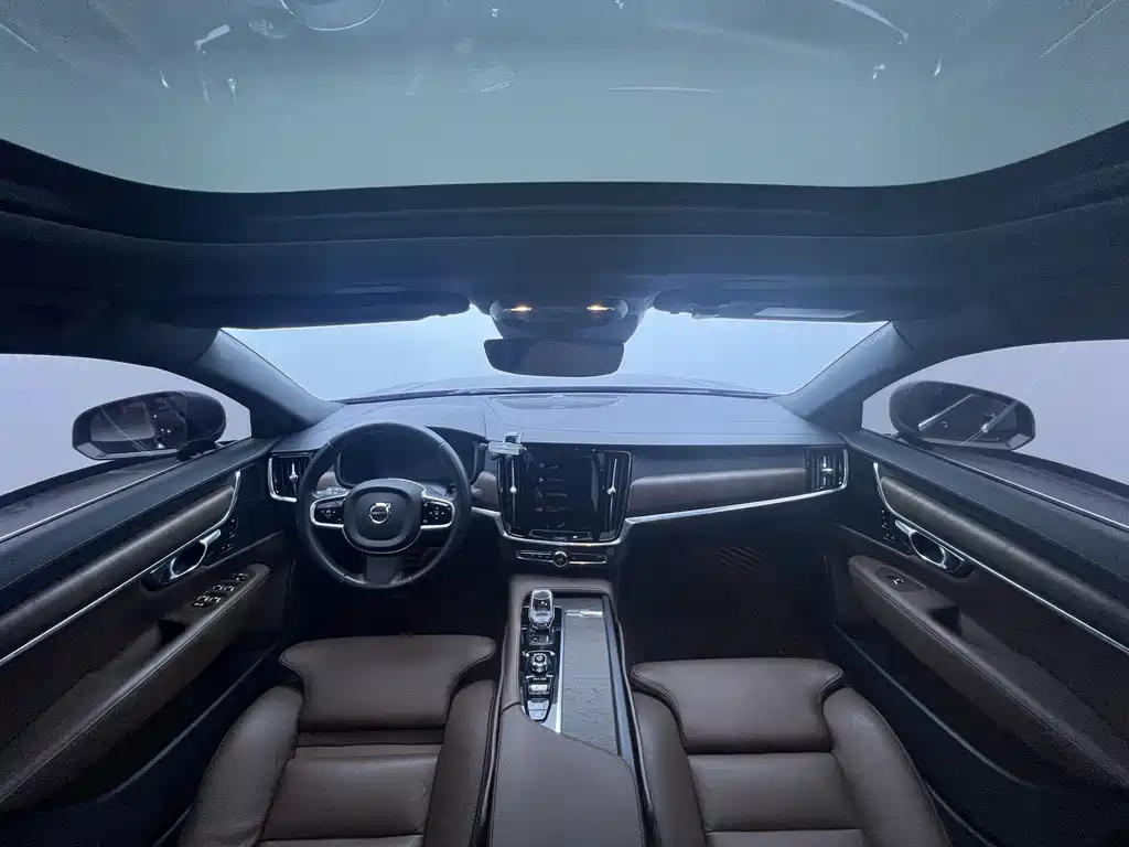 Volvo S90 2021 B5 Intelligent Distance Luxury Edition