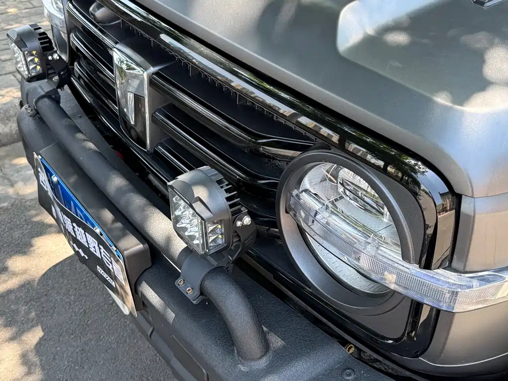 TANK 300 2024 Model 330 3.0T V6
