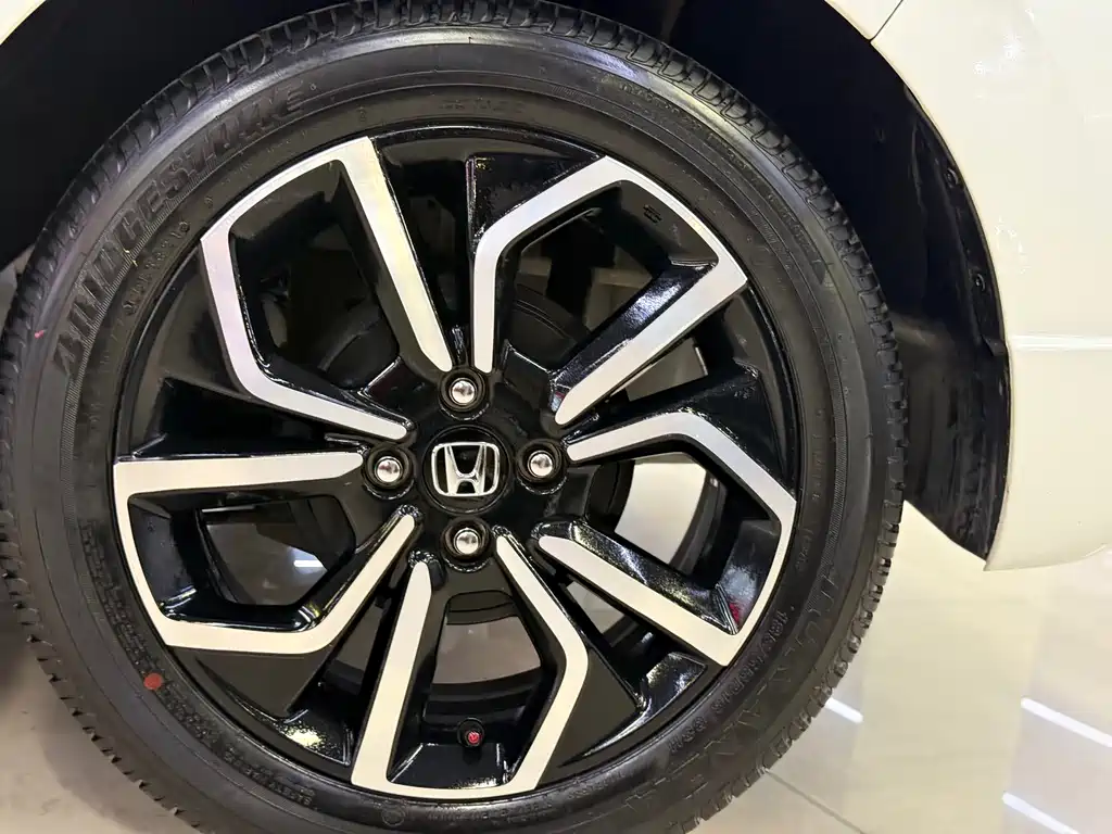LIFE 2021 1.5L CVT Sport Heart Edition