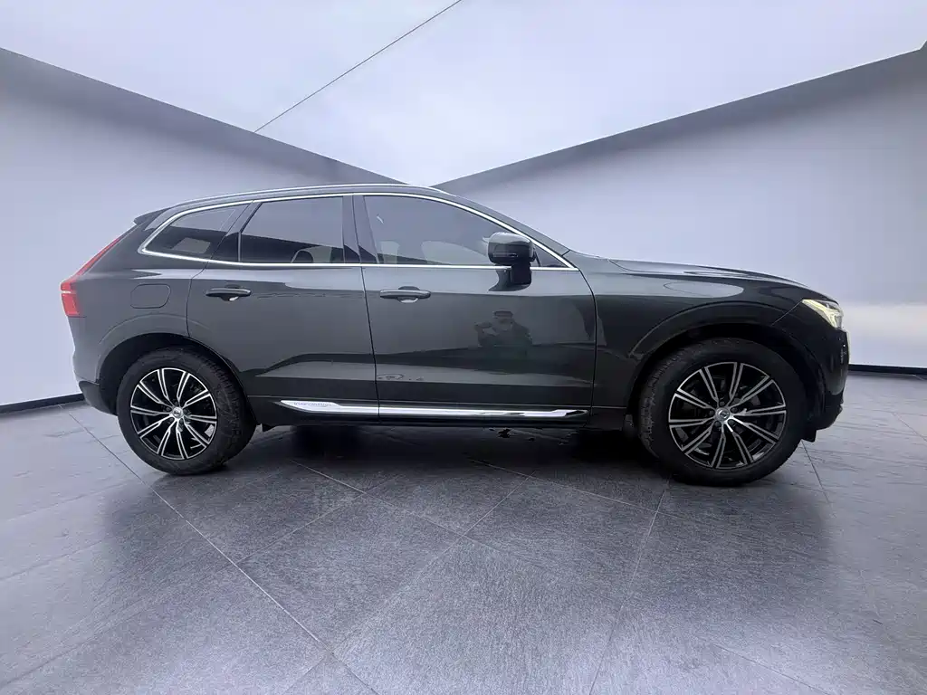 Volvo XC60 2020 T5 AWD Intelligent Luxury Edition