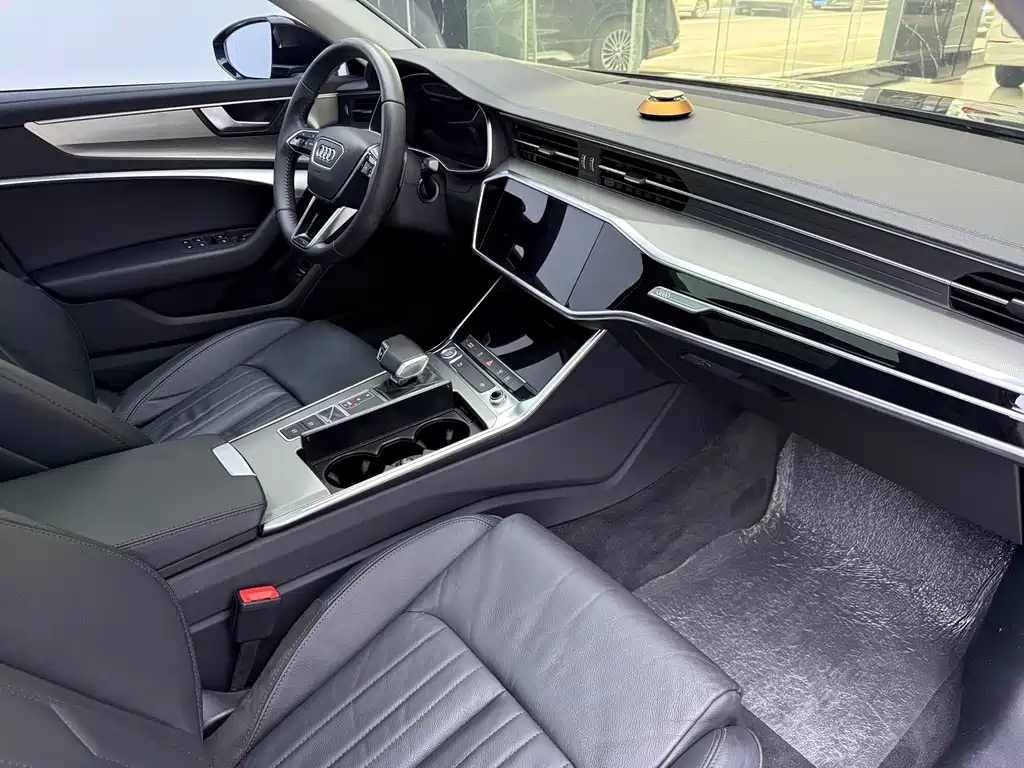 Audi A6L 2020 45 TFSI Prestige Edition