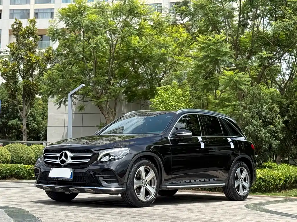 Mercedes GLC 2017 GLC 260 4MATIC Luxury Edition