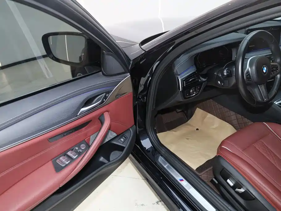 BMW 5 Series 2022 Model Refresh 530Li Leading Edition M Sport Package