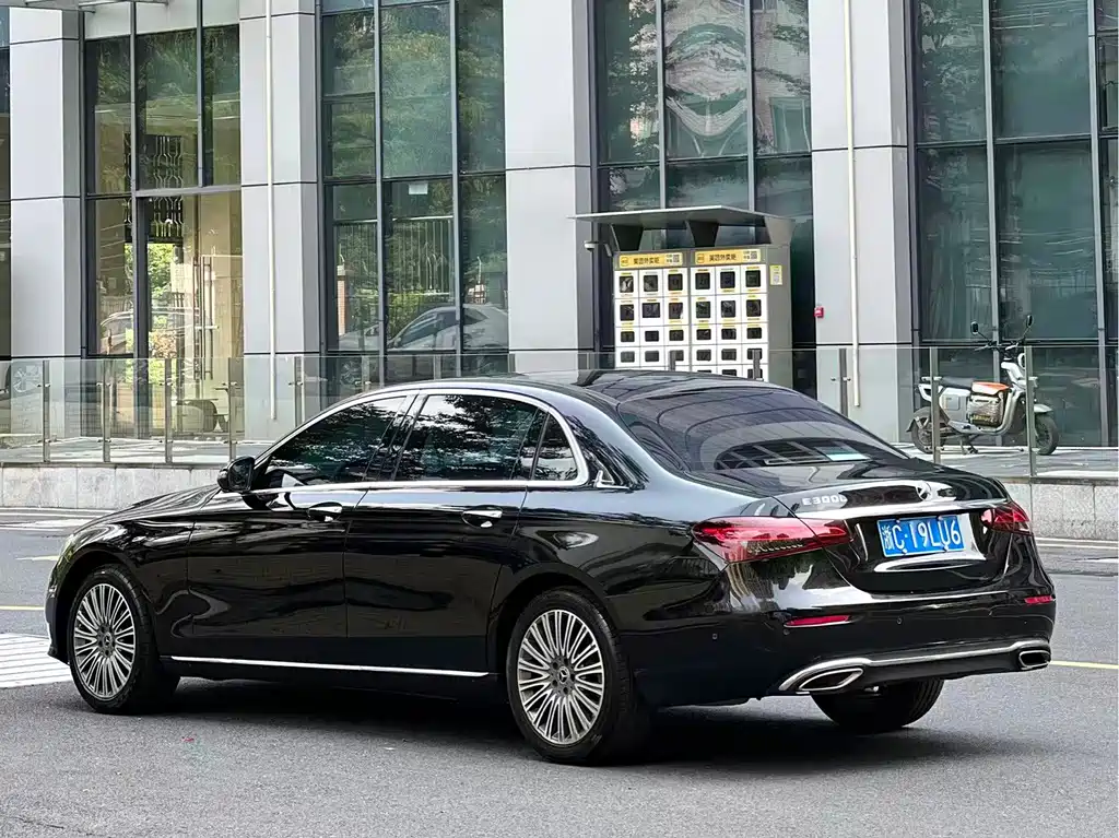 Mercedes-Benz E-Class 2021 E 300 L Fashion Edition