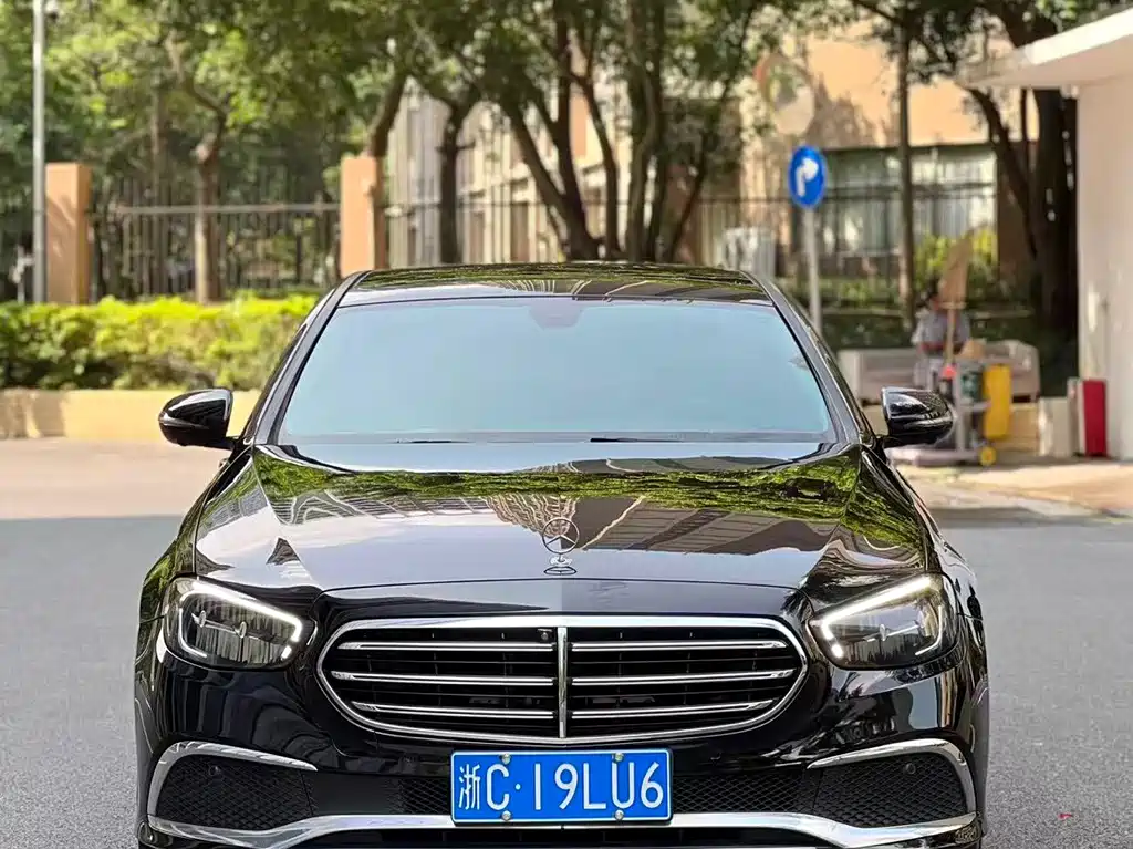 Mercedes-Benz E-Class 2021 E 300 L Fashion Edition