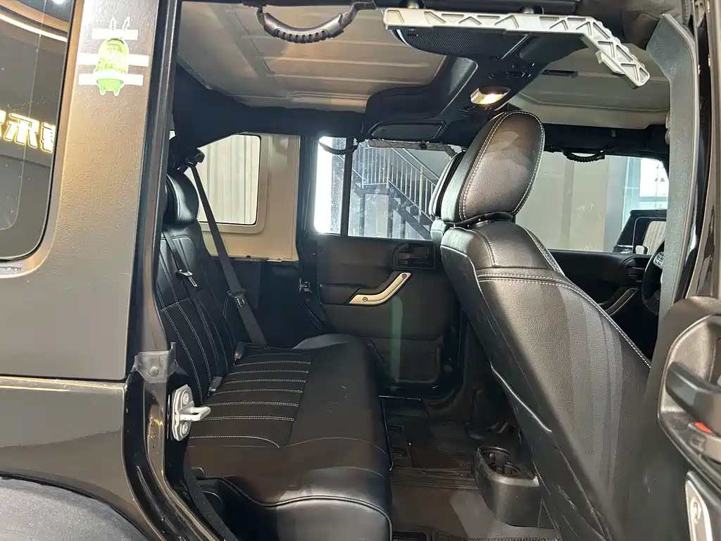 Jeep Wrangler 2017 3.6L Rubicon Four-Door Enjoyment Edition