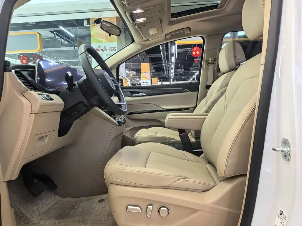 Buick GL8 2025 Edition Executive Coach Premieum Version