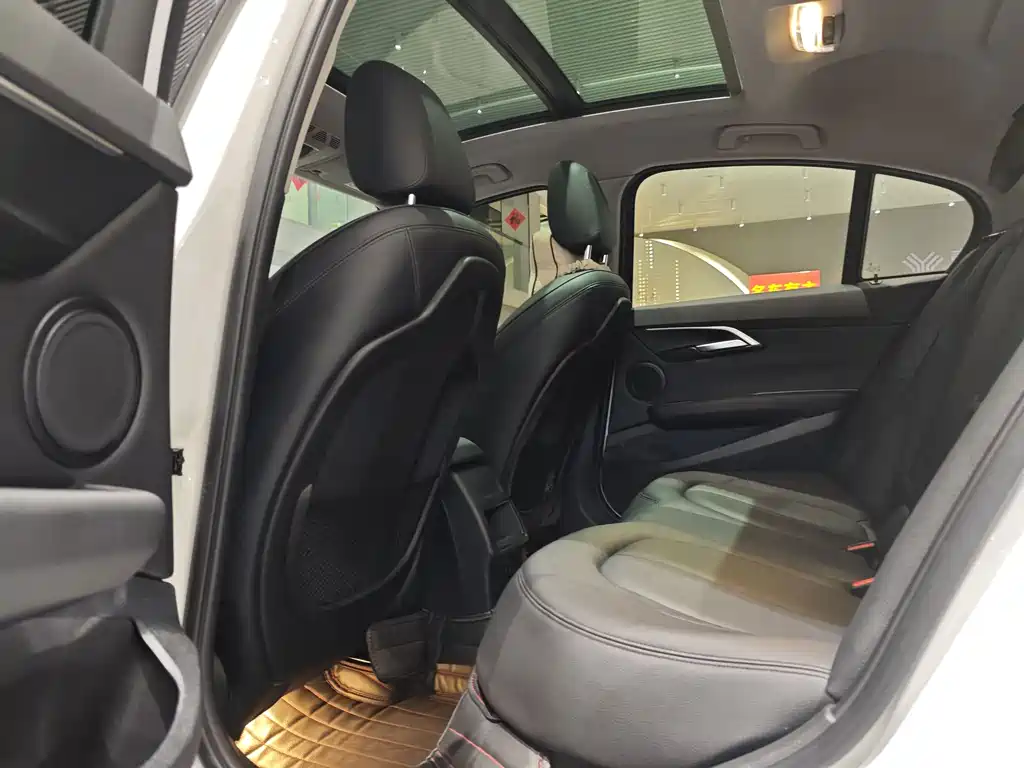 BMW 1 Series 2017 118i Sport Line