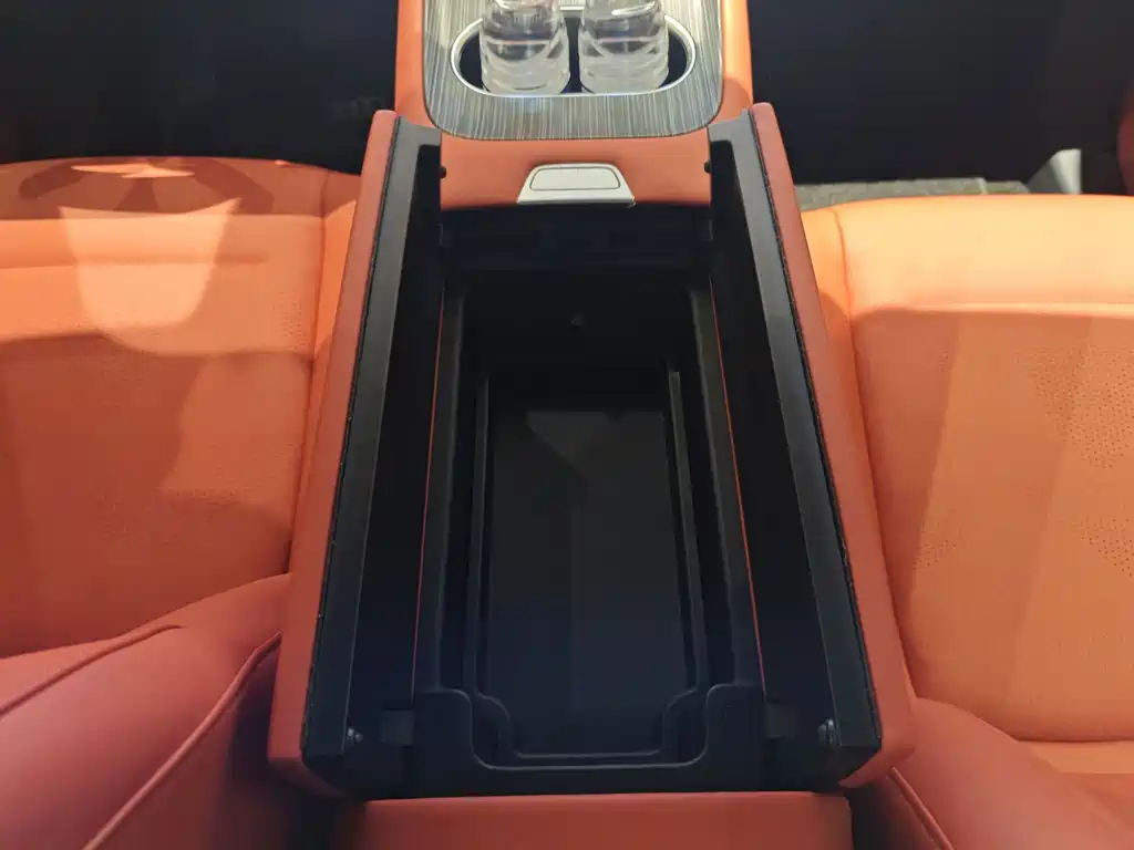 eπ008 2024 6-seat range-extended version