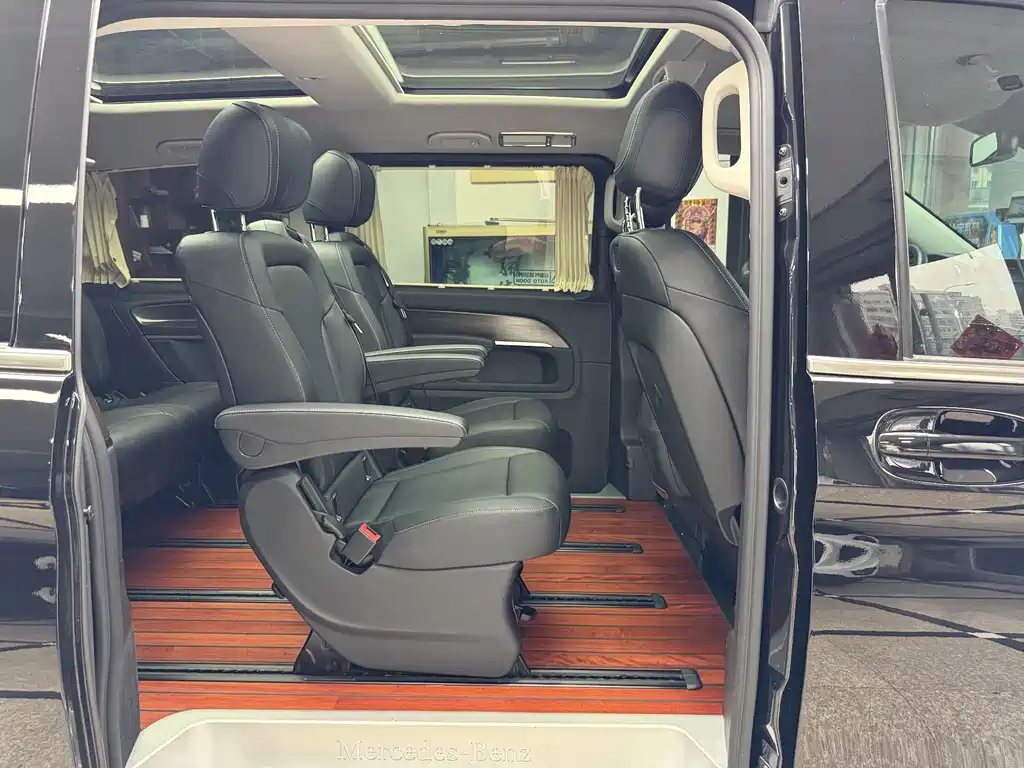 Mercedes-Benz V-Class 2021 V 260 Long Range Edition