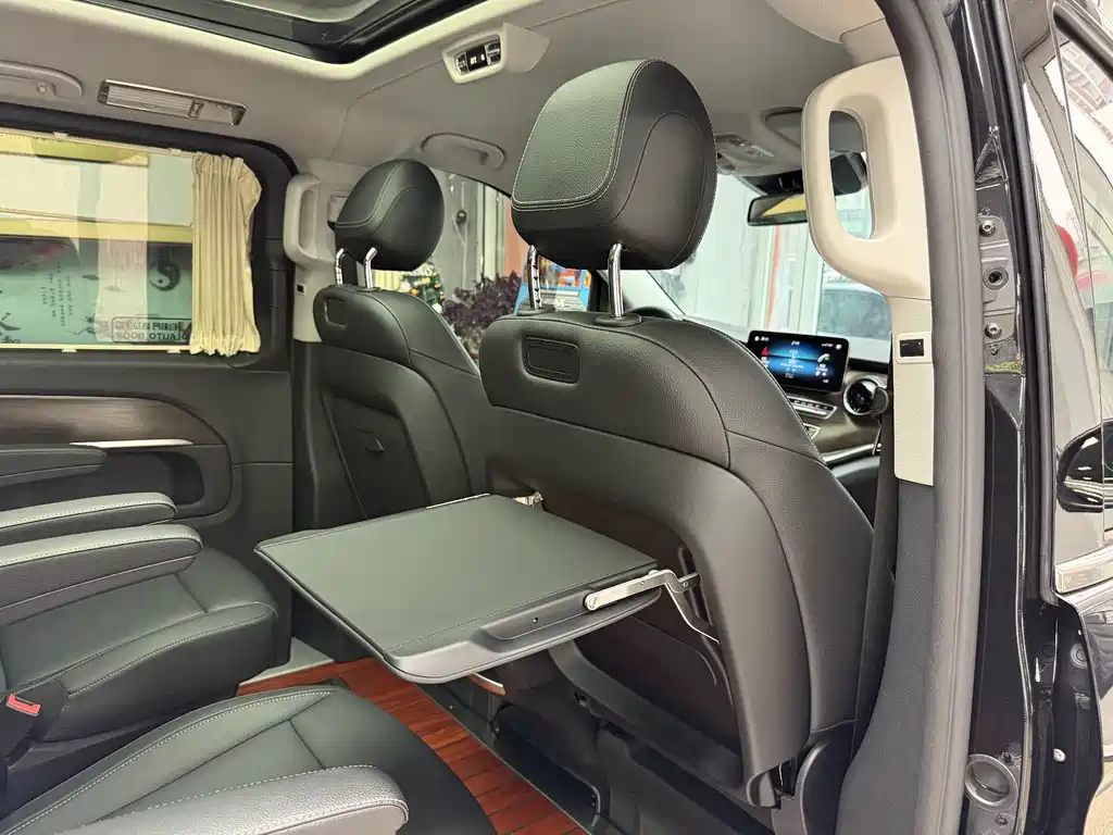 Mercedes-Benz V-Class 2021 V 260 Long Range Edition
