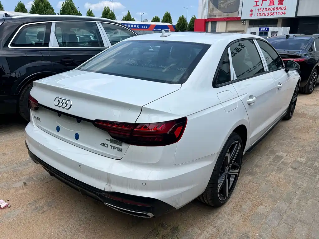 Audi A4L 2025 200,000 Enjoyment Edition 40 TFSI Luxury Dynamic Model