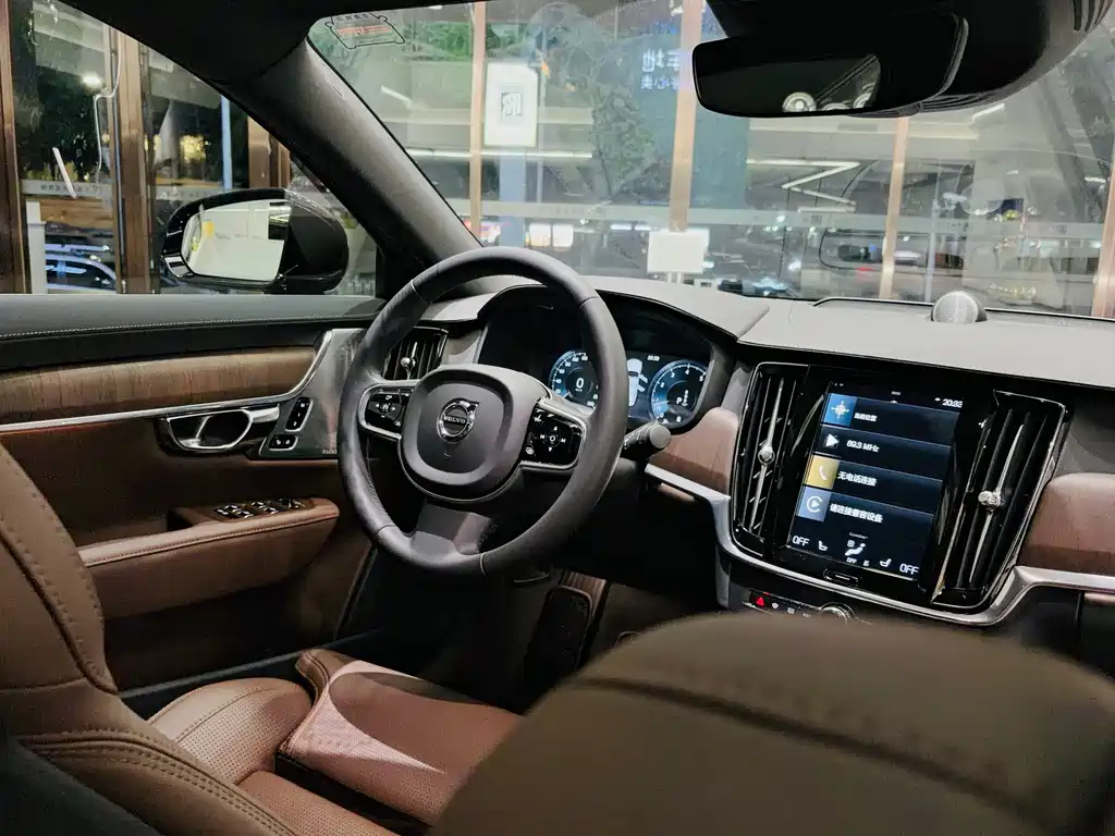 Volvo S90 2021 B5 Intelligent Luxury Edition