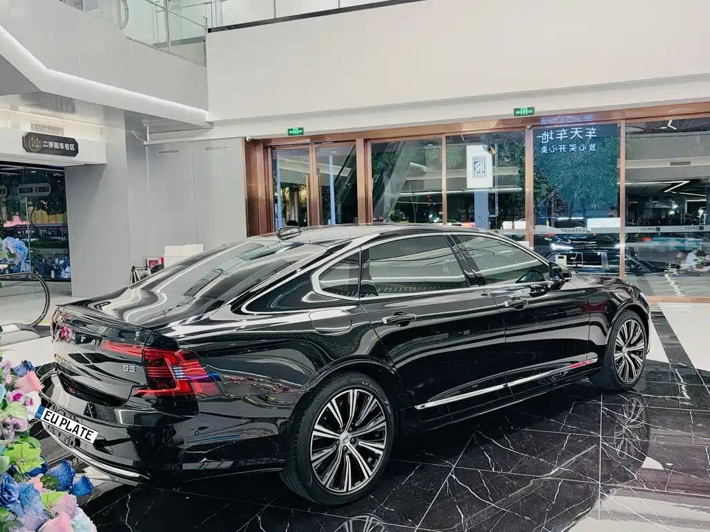 Volvo S90 2021 B5 Intelligent Luxury Edition