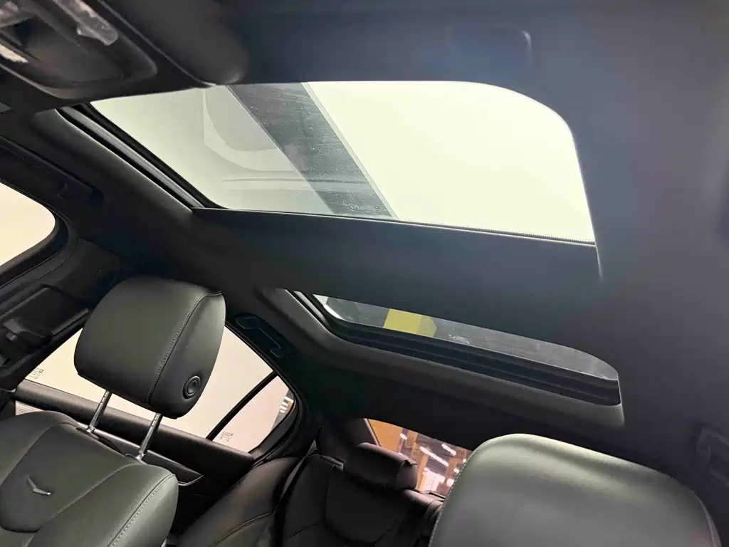 Cadillac CT5 2023 28T Luxury (Standard)