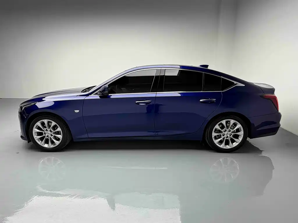 Cadillac CT5 2023 28T Luxury (Standard)