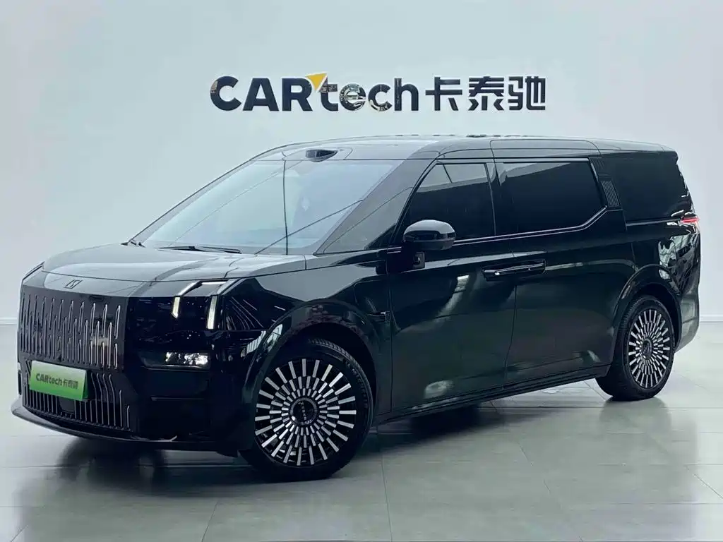 Jizhe 009 2024 7-seat Passage Edition Four-wheel Drive 140kWh