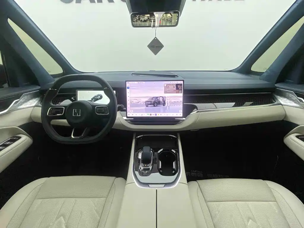 Jizhe 009 2024 7-seat Passage Edition Four-wheel Drive 140kWh