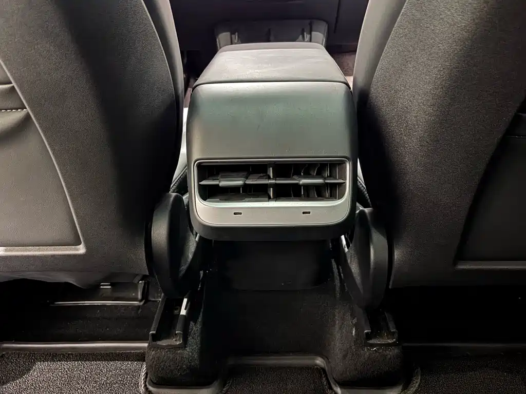 Model Y 2022 Rear-Wheel Drive Edition
