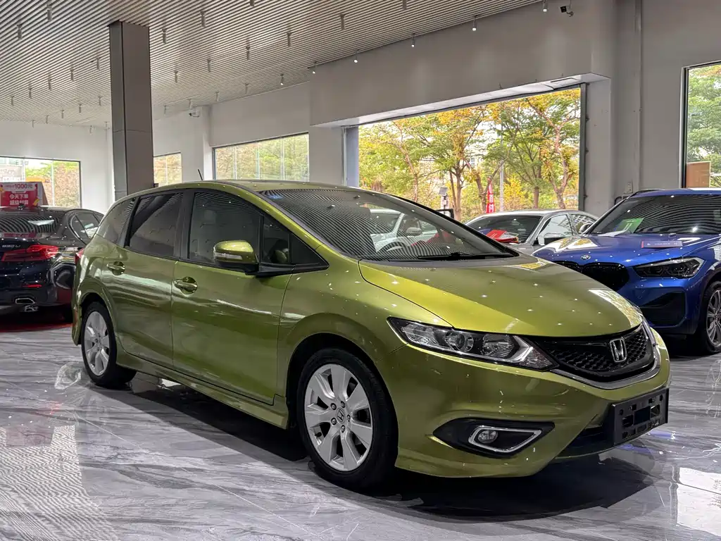 Jade 2016 1.8L Automatic Comfort Elite Edition 5-seat