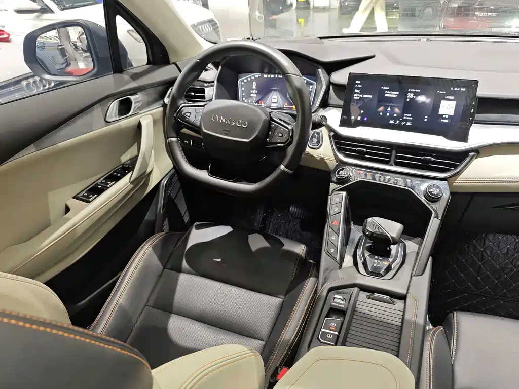 LEON 06 EM-P 2022 Model PHEV 84KM Range Pro