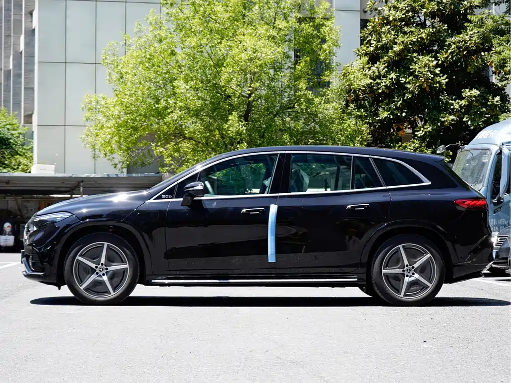 Mercedes EQS SUV 2025 500 4MATIC