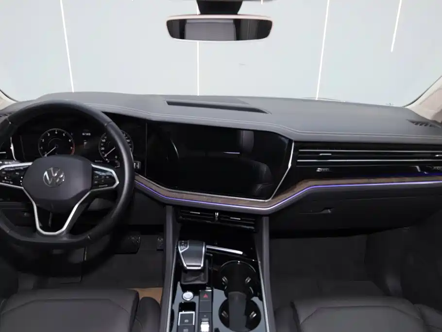 Touareg 2021 2.0 TSI Sharp Wing Edition