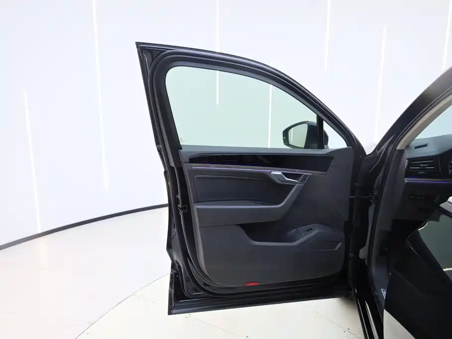 Touareg 2021 2.0 TSI Sharp Wing Edition