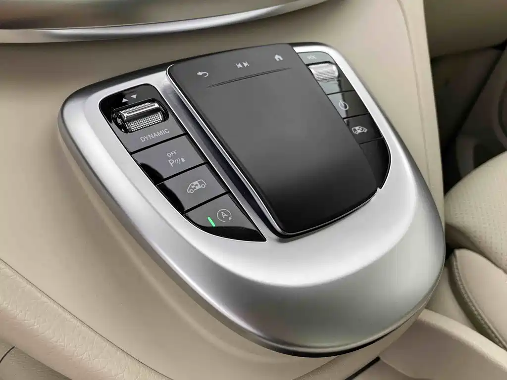 Mercedes-Benz V-Class 2022 Model V 260 Prestige Edition